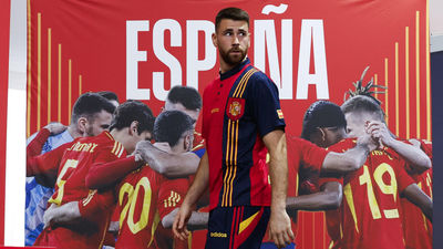 Unai Simón, con la mente en Italia: "Es un reto para certificar el pase"