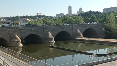 El Ayuntamiento de Madrid tiene "plena garantía ambiental y jurídica" para iluminar el Manzanares