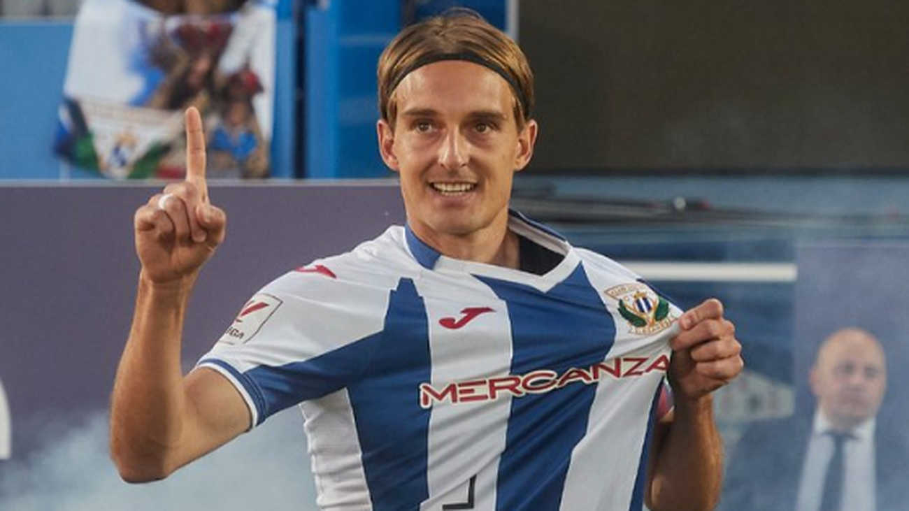 Sergio González prolonga su contrato con el Leganés por una temporada