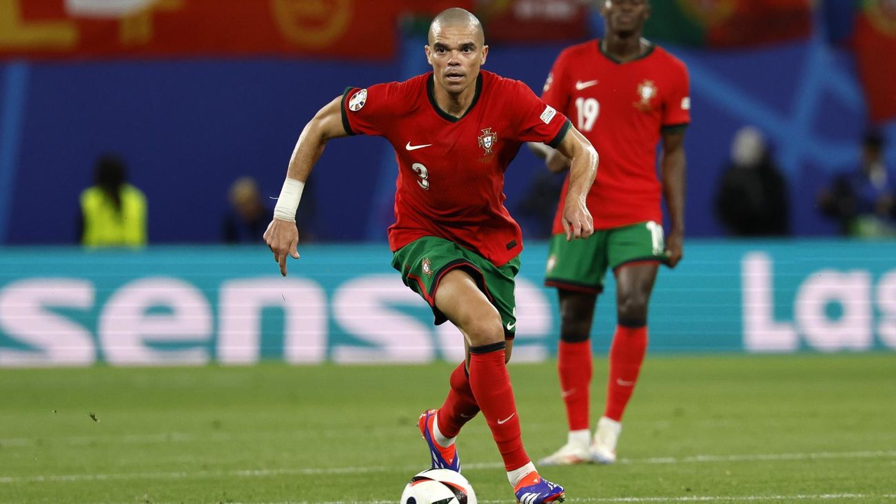 Pepe, el más veterano en jugar una Eurocopa, con 41 años y 113 días