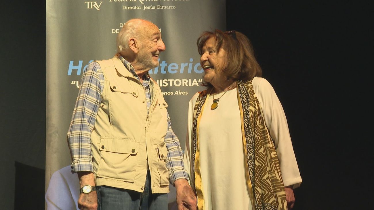 Héctor Alterio recorre la gran historia de su vida en 'Una pequeña historia'