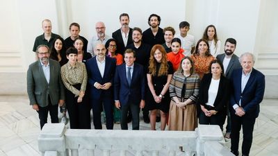 Almeida recibe a los ganadores de los III Premios Ondas Globales del Podcast