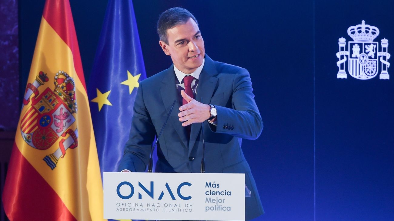 Sánchez anuncia que cada ministerio contará con un asesor científico e incorporará a más de 50 asesores