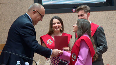 Los alumnos del máster de Telemadrid se gradúan para ejercer "una profesión apasionante"