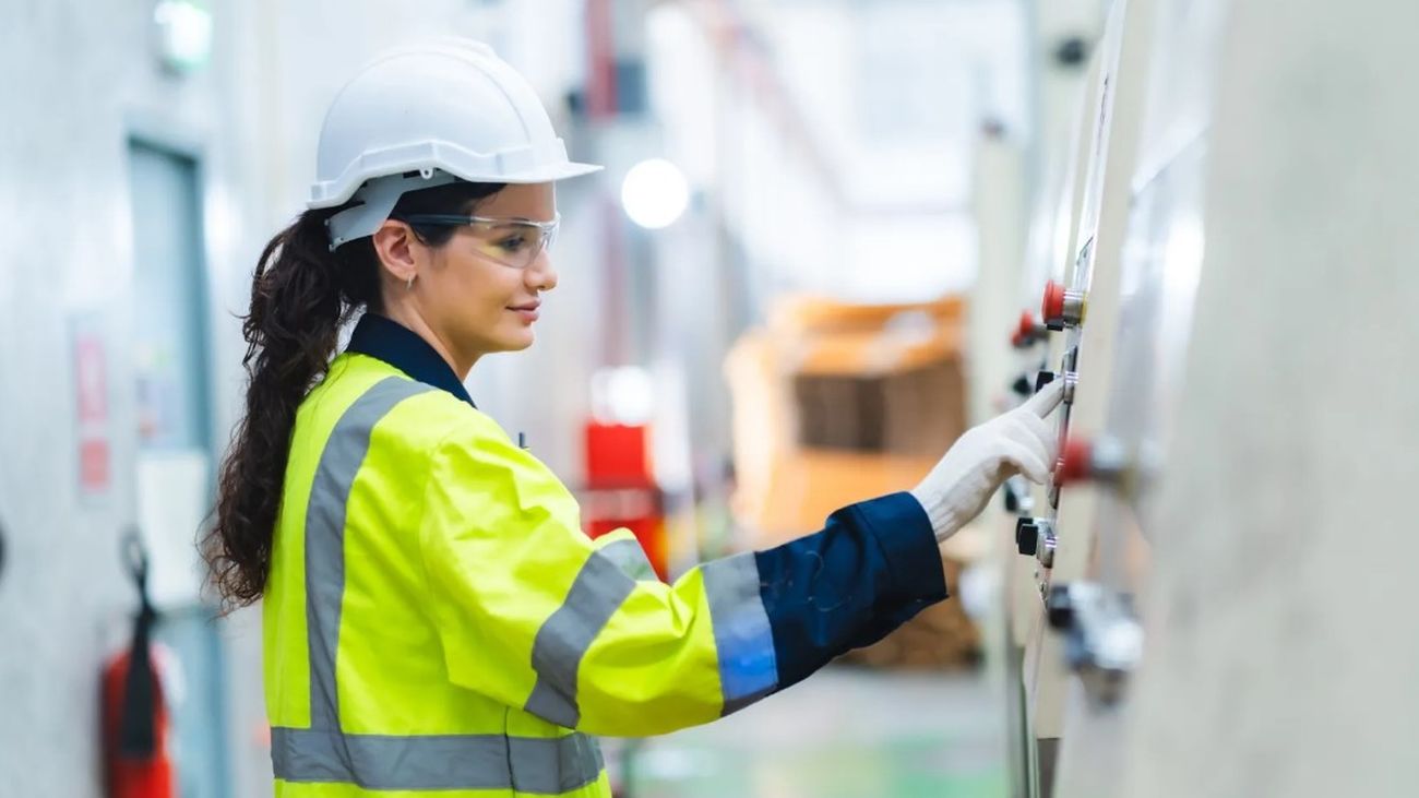 ¿En qué consiste el programa ILUNION Women In Tech para la inserción laboral de mujeres?
