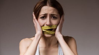 Las adolescentes están más influenciadas por las opiniones sobre su aspecto físico que los chicos