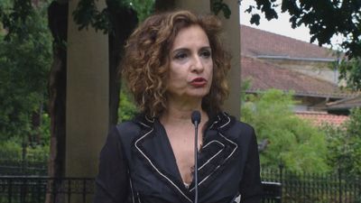 Montero acusa a Ayuso de amparar el discurso de ultraderecha de Milei