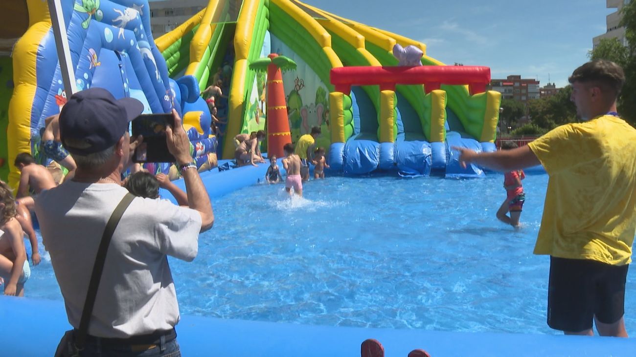 Así se disfruta en Alcorcón de la Fiesta del Agua