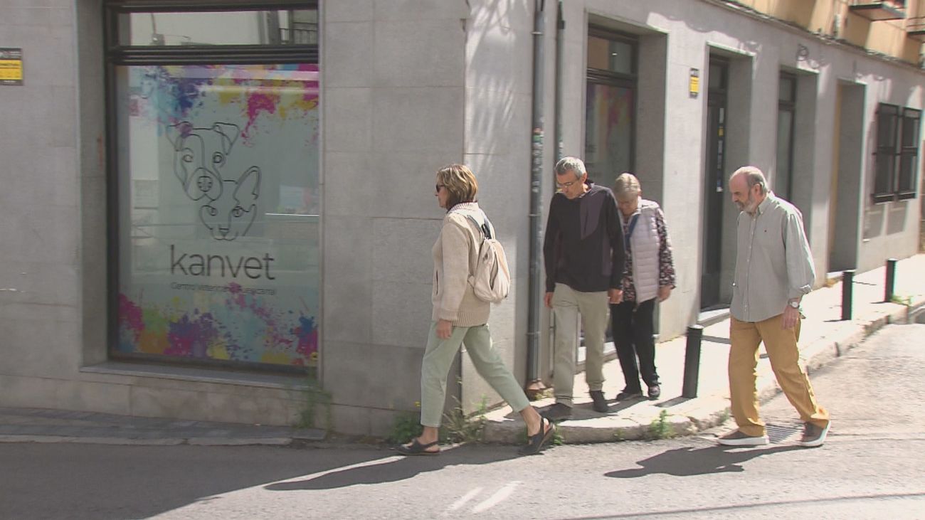 "El infierno peatonal" de los vecinos del barrio de Valverde