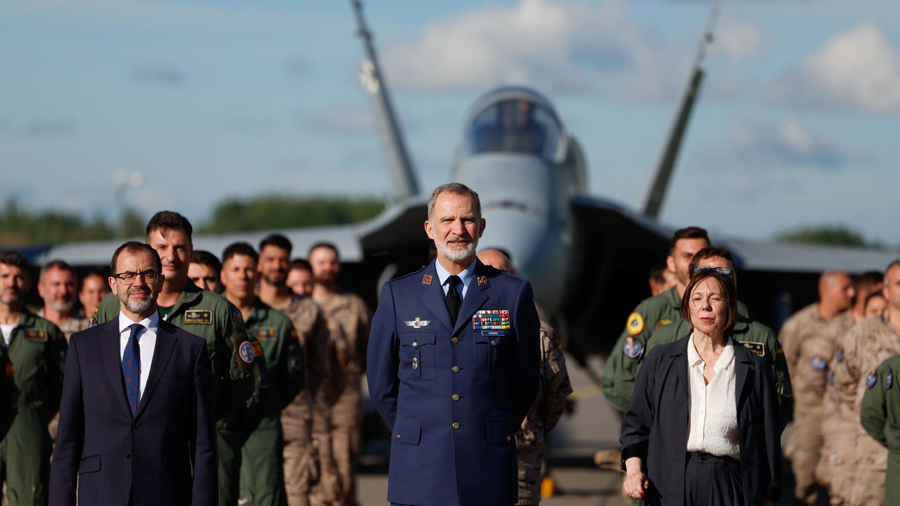 El Rey, testigo de excepción de cómo los F-18 españoles en Lituania disuaden a Rusia en el Báltico