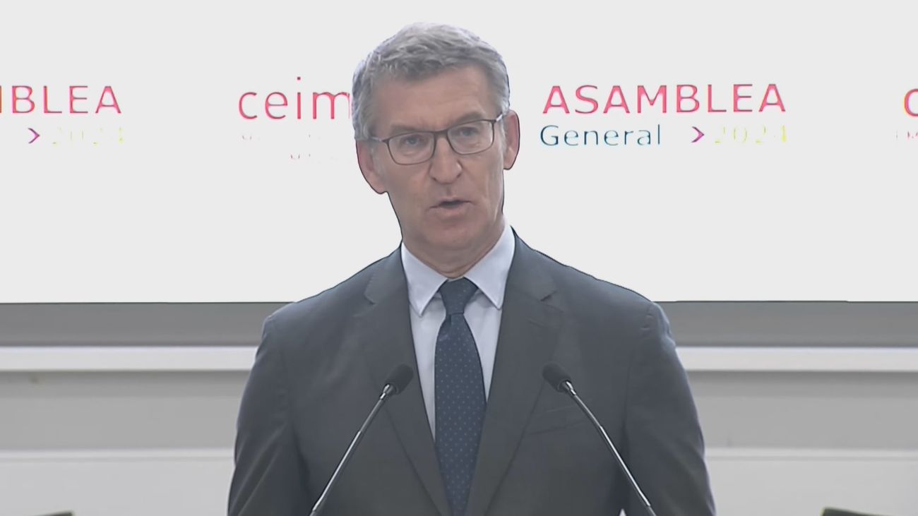 Feijóo insiste en que la economía no va como un cohete y elogia a Madrid