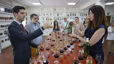 La Comunidad de Madrid estrena un nuevo Museo Histórico de Formación Profesional en la Escuela de la Vid