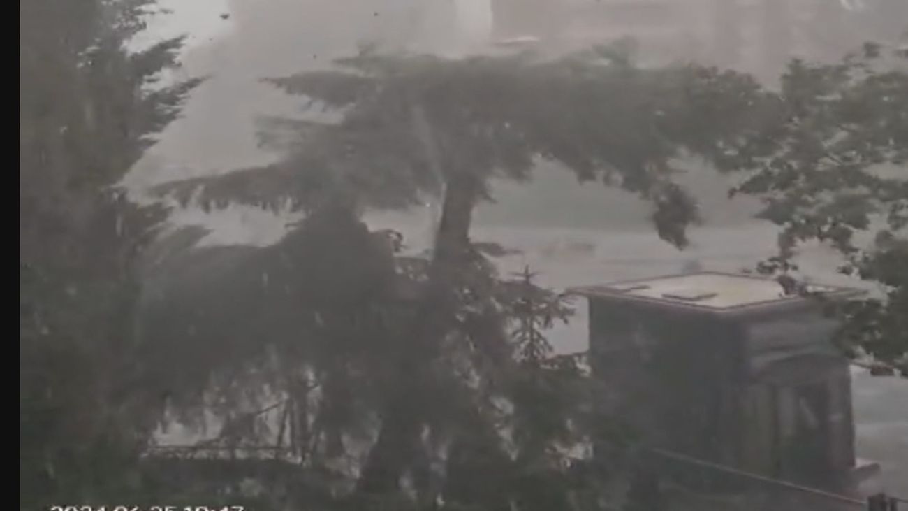 Los bomberos relizaron 90 intervenciones en Madrid por la tormenta