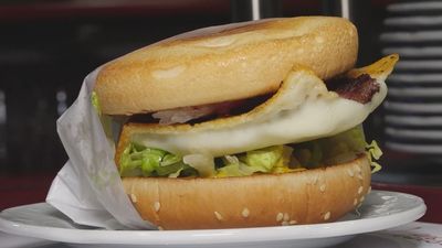 Más del 60% de los jóvenes consume comida basura una o más veces a la semana