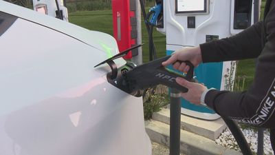 Cerca de 8.600 puntos de carga de vehículos eléctricos están inoperativos