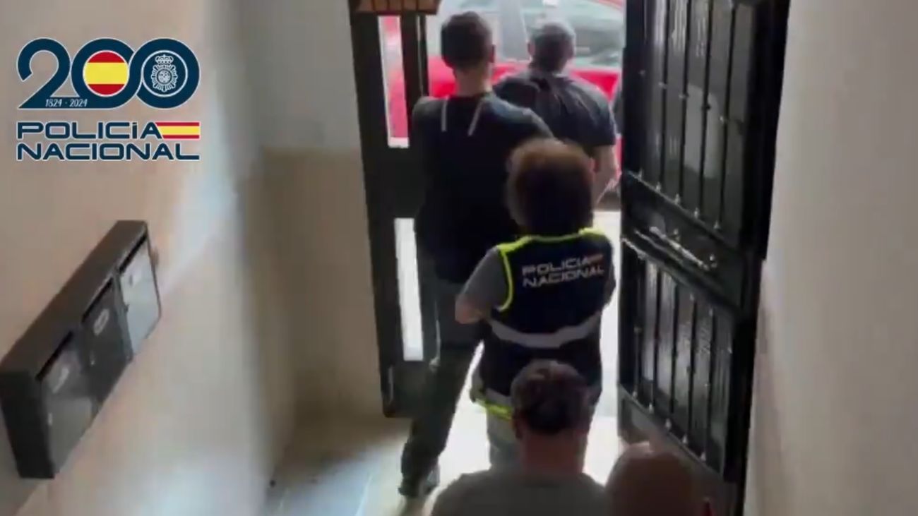 Desmantelada en Madrid  una banda itinerante que robaba móviles de alta gama en tiendas de telefonía