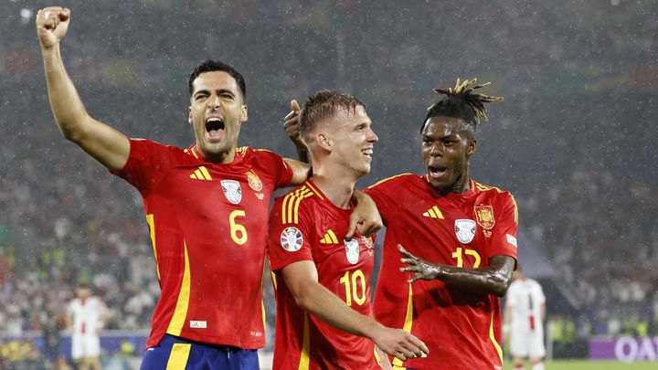 Merino, Olmo y Williams / EFE