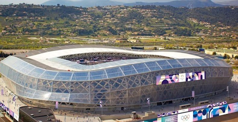 Esc. Dep. Le Bouget / .