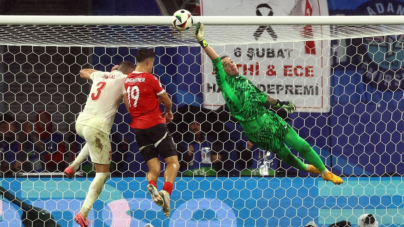 Günok, la mejor parada de la Eurocopa