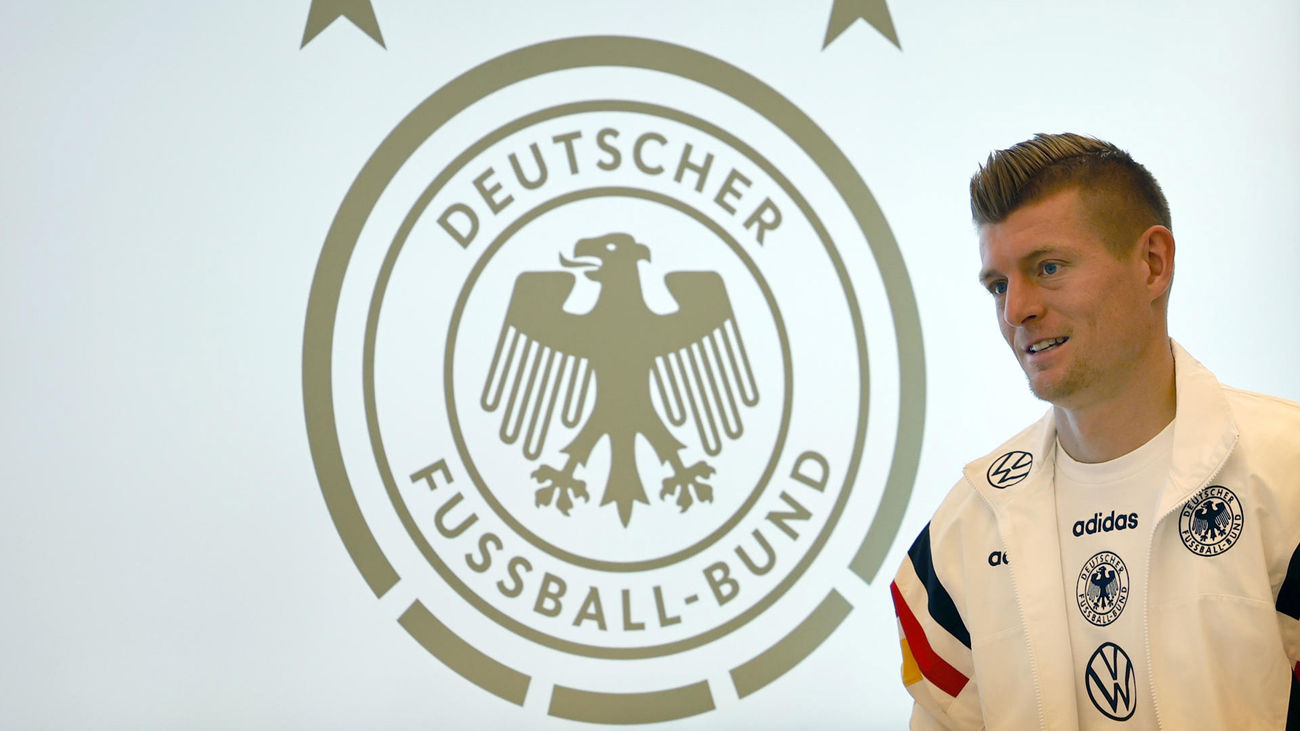 Kroos responde a Joselu: "Menos mal que me quiere retirar ahora y no en el Madrid”