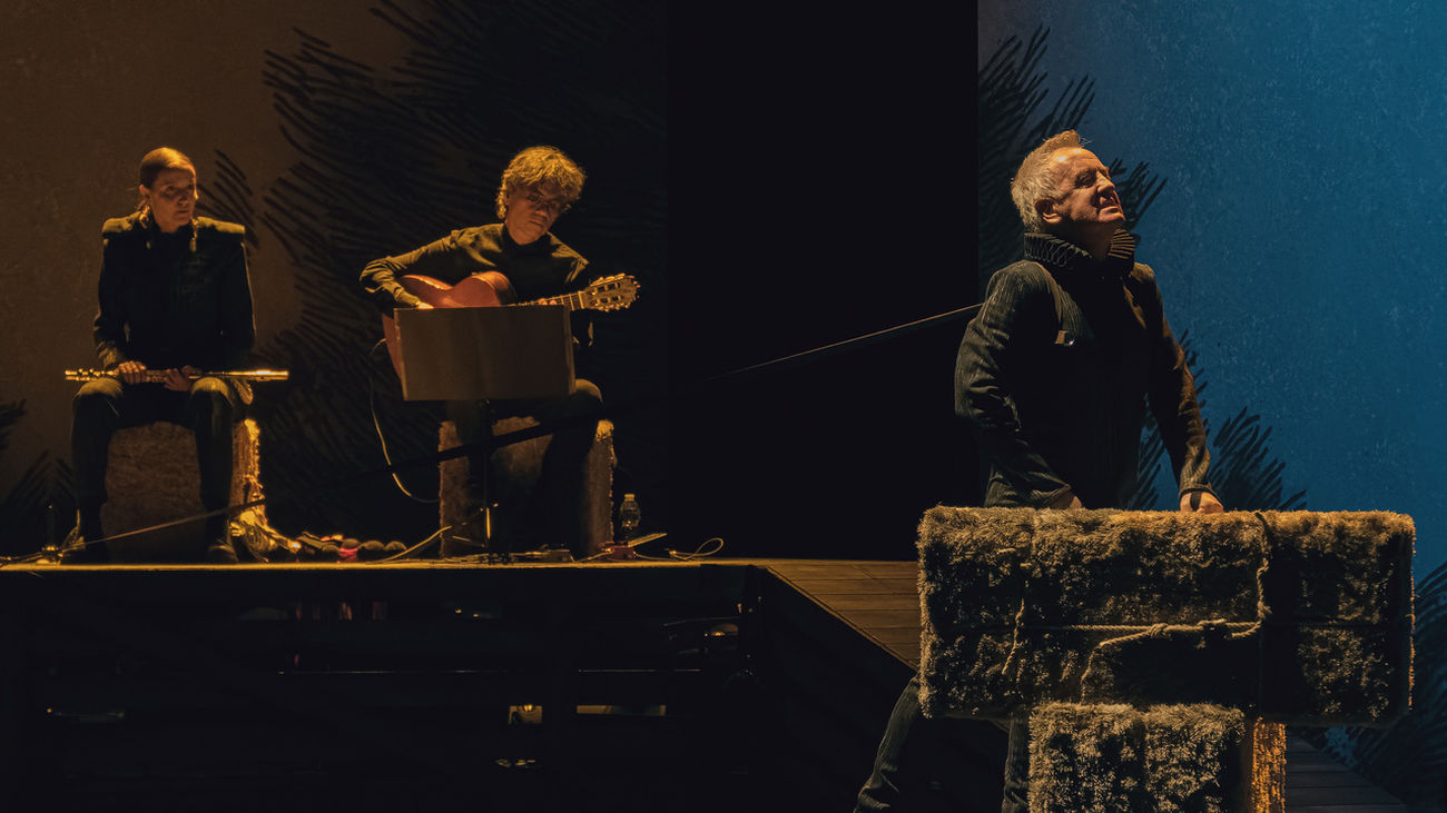 Representación de 'Burro', con Carlos Hipólito como protagonista