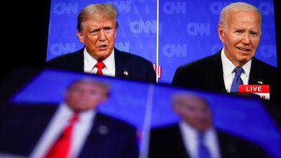 Biden reconoce que "casi se queda dormido" en el debate contra Trump