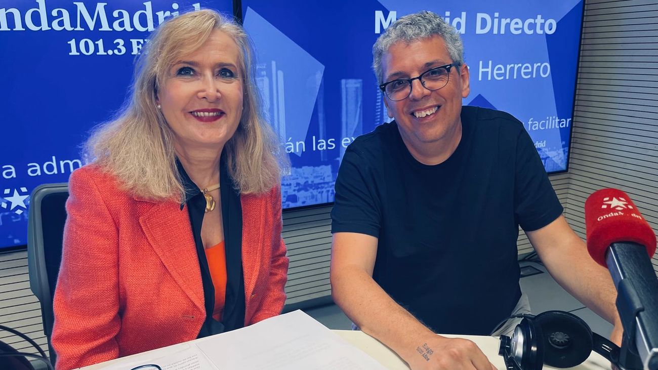 Nieves Herrero y Pedro Guerra