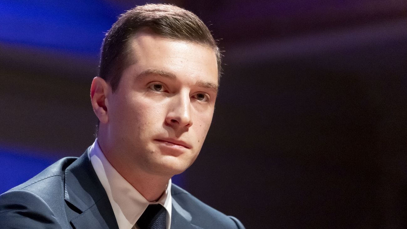 Concluye la campaña francesa con la ultraderecha más lejos de la mayoría absoluta