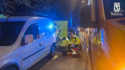 Un herido grave tras ser atropellado su patinete en Usera por un conductor que se fugó