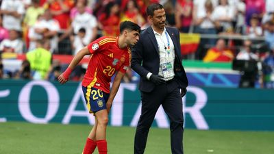 Pedri, un mes de baja, se despide de la Eurocopa