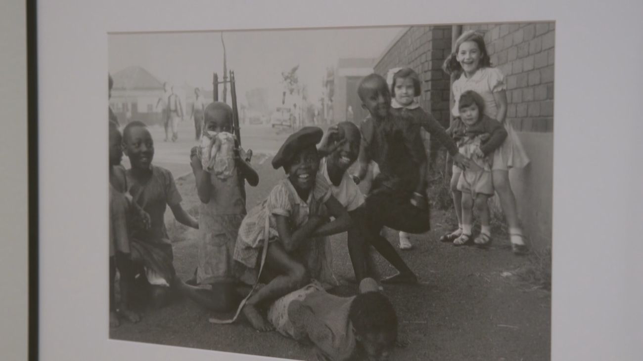 Dos fotógrafos con visiones muy diferentes sobre la población negra en la Fundación MAPFRE