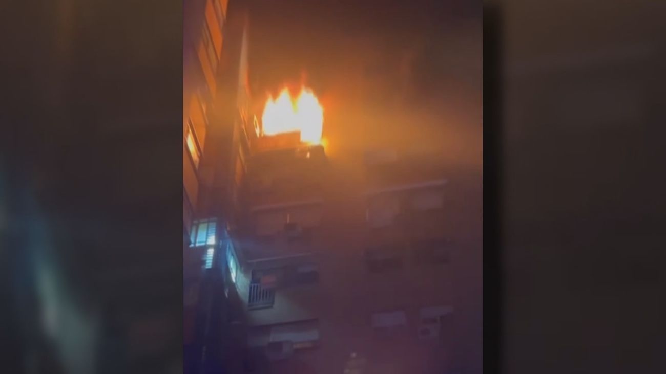 Mueren dos personas y otras nueve resultan heridas por el incendio de una vivienda en Latina