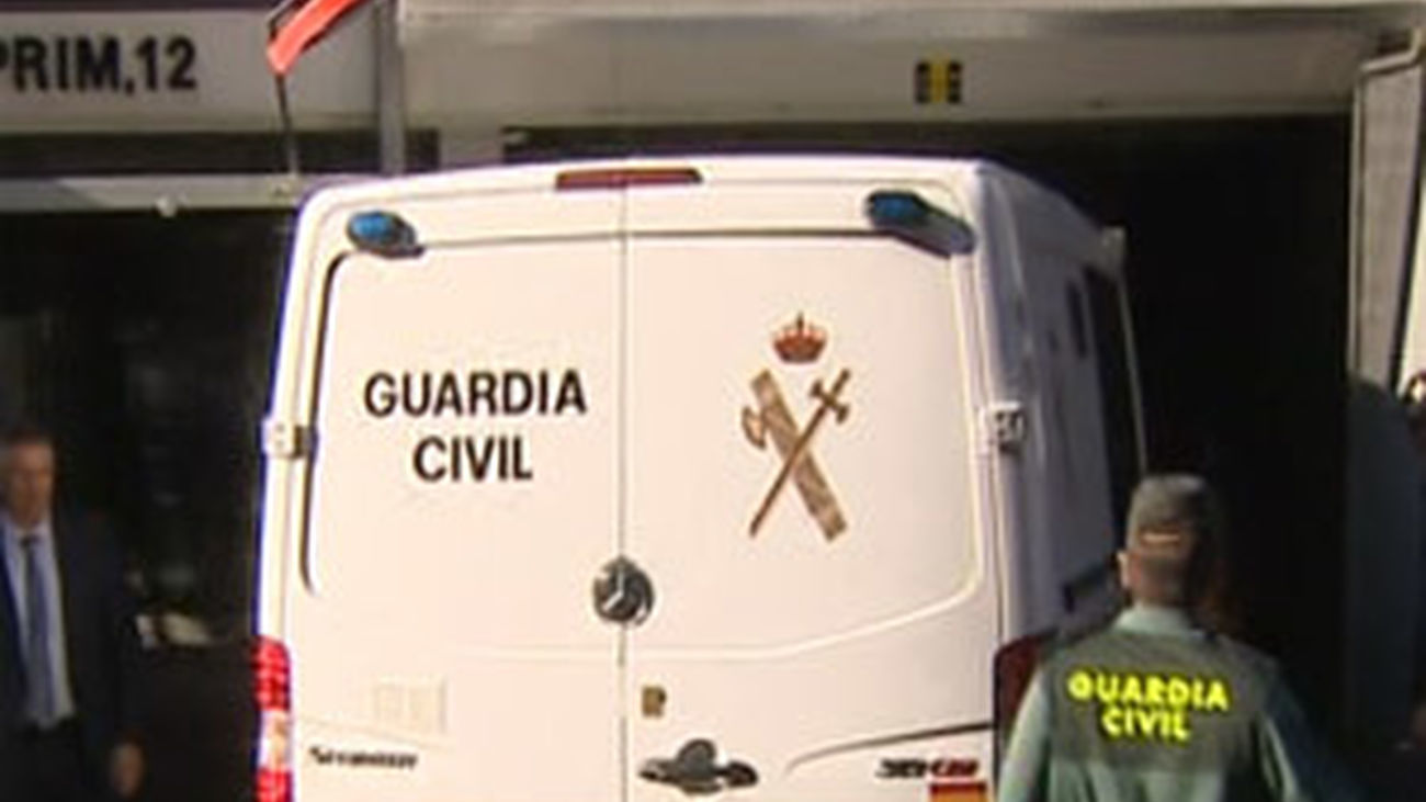 Muere una mujer atropellada por un furgón de la Guardia Civil en  Príncipe de Vergara