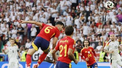 Julián Merino: "Mikel tiene en los genes el remate de cabeza"