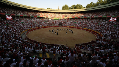 La firma de Zabala de la Serna: 40.000 personas diarias se dan cita en la Monumental de Pamplona