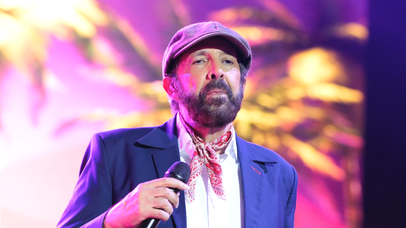 Juan Luis Guerra se sube al escenario del WiZink Center con su nueva gira 'Entre mar y palmeras'