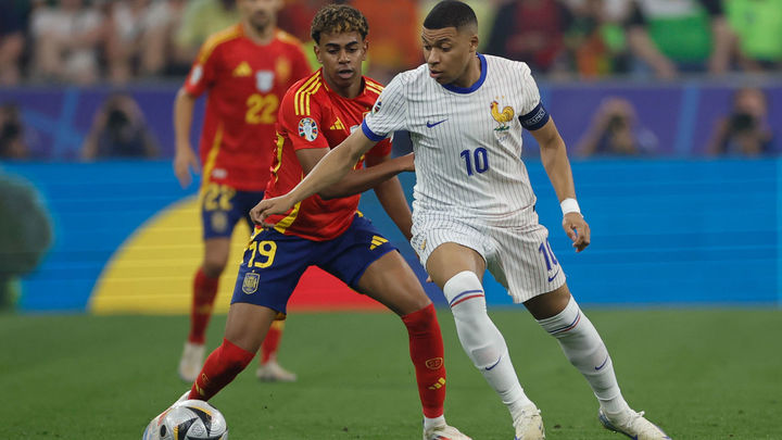 2-1. España gana a Francia y jugará su quinta final de Eurocopa