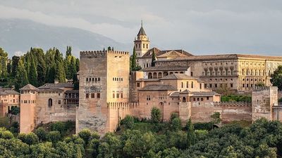 Desalojan la Alhambra por los terremotos en Granada: ¿existe riesgo para el monumento?