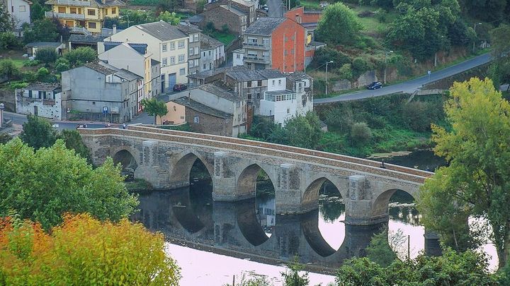 Puente romano de Lugo / Iago Casabiell González | Wikipedia