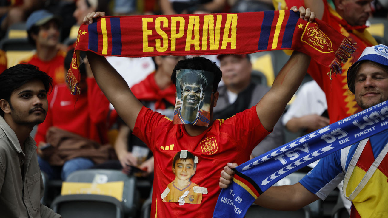 "Lamine Yamal, cada día te quiero más", cántico en la final