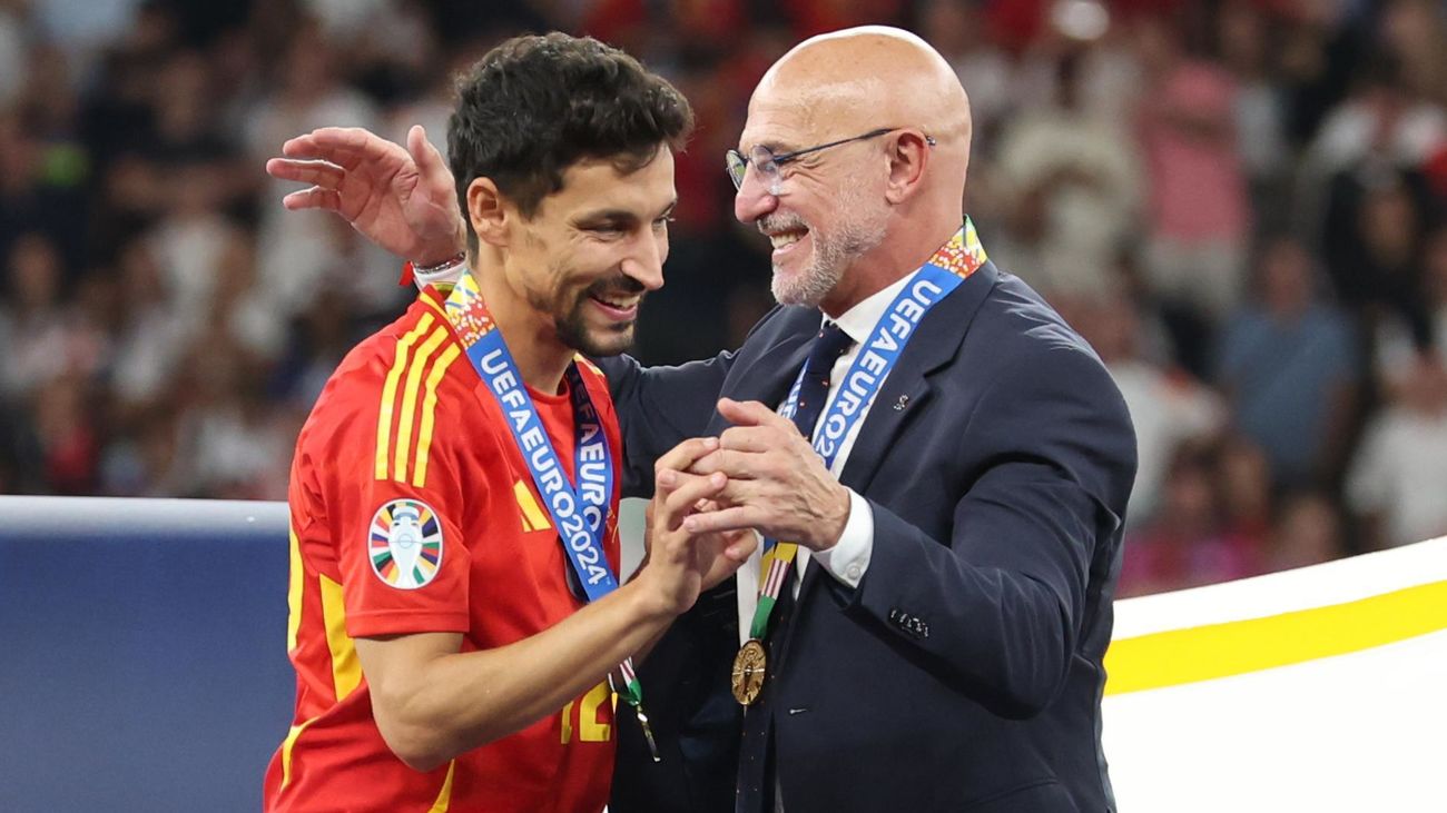 De la Fuente: "Se ha coronado un auténtico equipo"