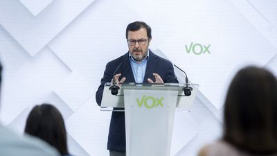 Vox acusa al PP de alentar el transfuguismo tras la ruptura de los pactos autonómicos