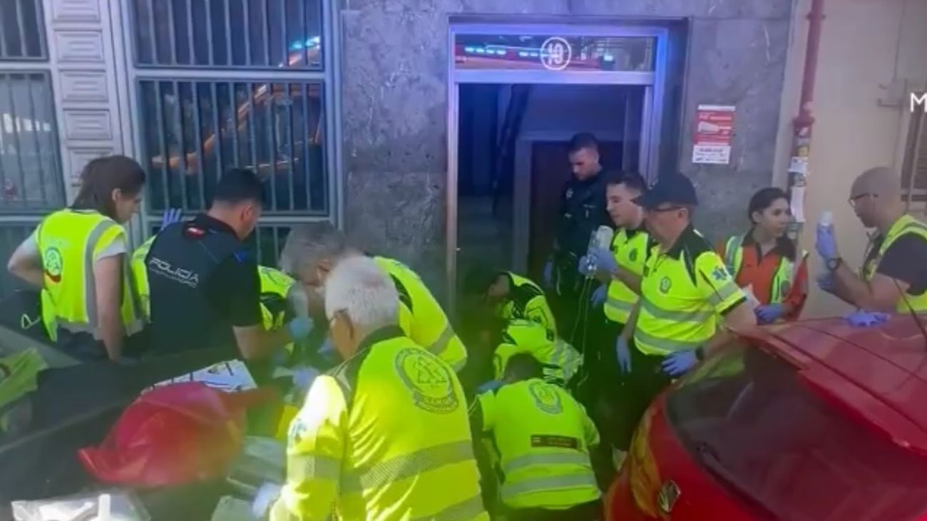 Buscan al autor del grave apuñalamiento  en Vallecas, que conocía a la víctima