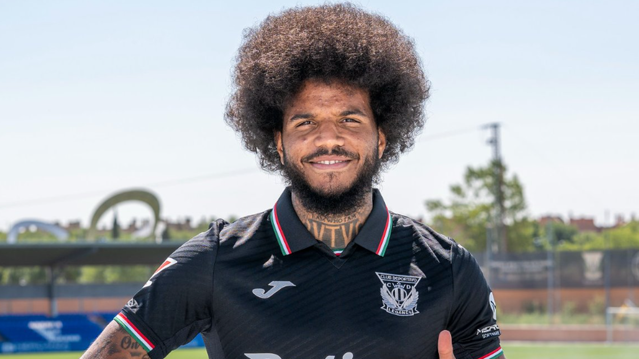 El Leganés presenta a Rosier