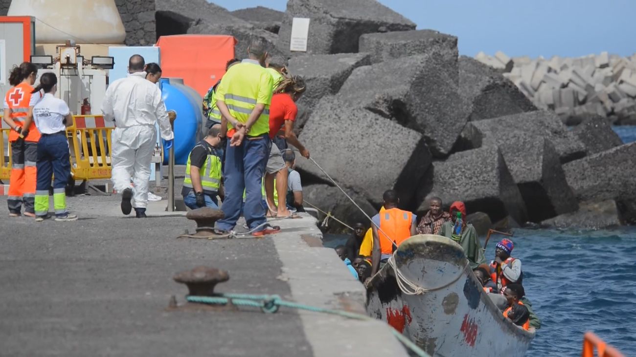 Una niña de dos años y un joven muertos entre los migrantes llegados a El Hierro