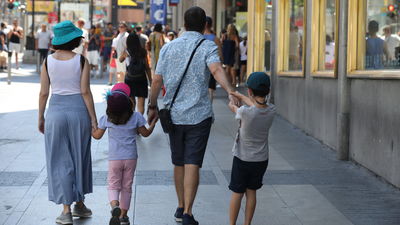 Todos los requisitos para cobrar la prestación universal de crianza de 200 euros mensuales