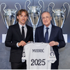 Modric renueva con el Real Madrid hasta junio de 2025