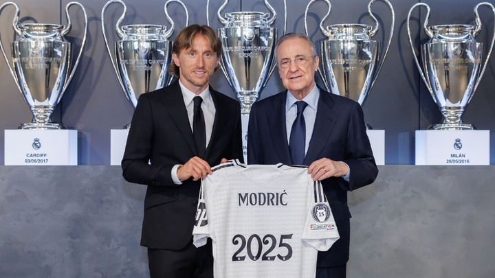 Luka Modric y Florentino Pérez / REAL MADRID