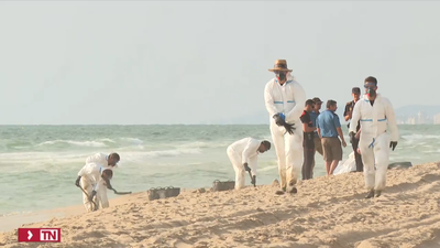 Tres playas de Valencia contaminadas por un vertido de hidrocarburos