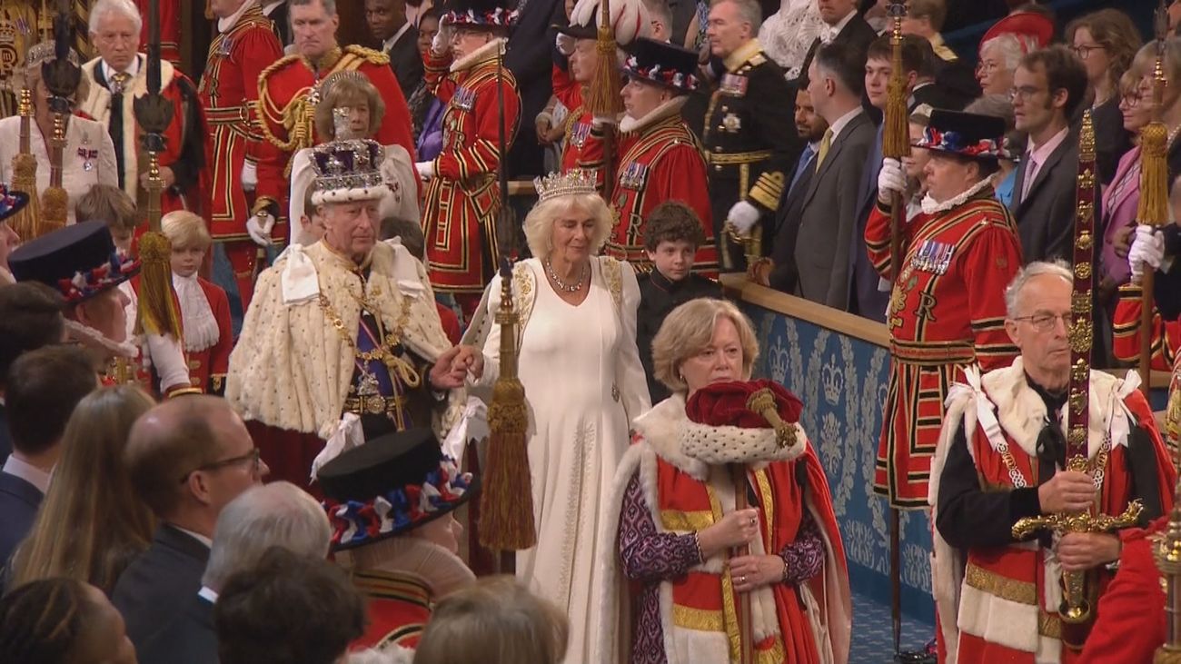 Carlos III revela la agenda laborista en el Discurso del Rey en la Cámara de los Lores